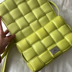 Bottega Veneta Cassette Bag in seagrass